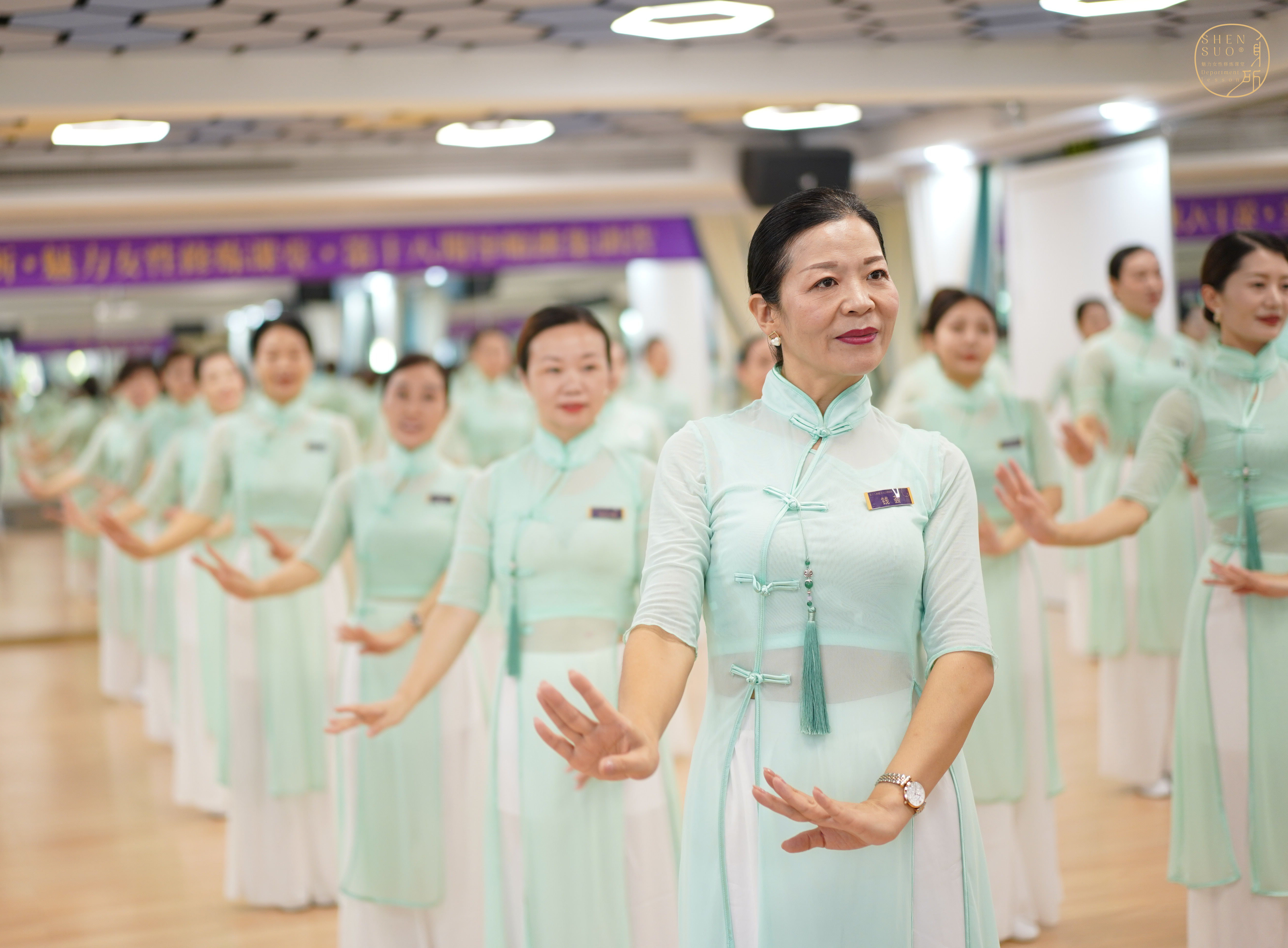 钱荟 | 活出自己格局的女人，才能给予家人榜样的力量(图2)