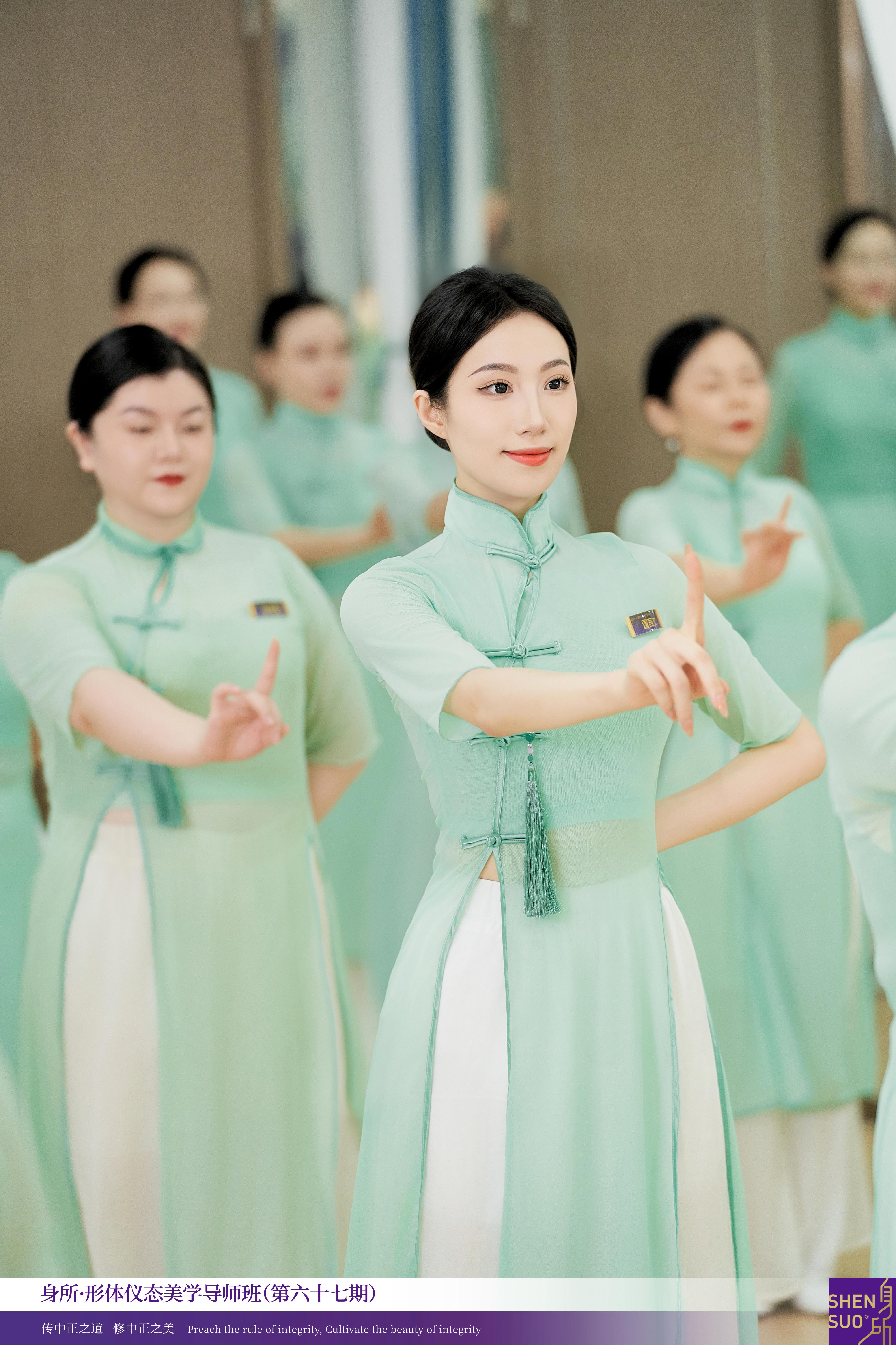 如花美好，如水柔情丨身所形体仪态美学导师班第67期学员故事(图4)